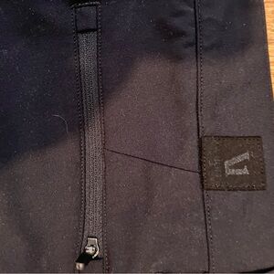 Vuori black meta cargo pants